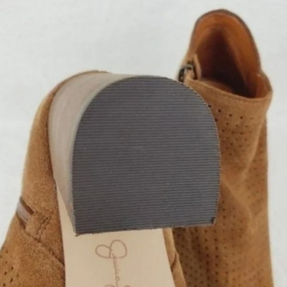 Jessica SImpson Kymber Tan Leather Bootie - Picture 6 of 8